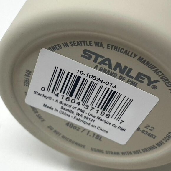 Stanley The Quencher H2.0 FlowState™ Tumbler Soft Matte 40 Oz Dune - Picture 5 of 6